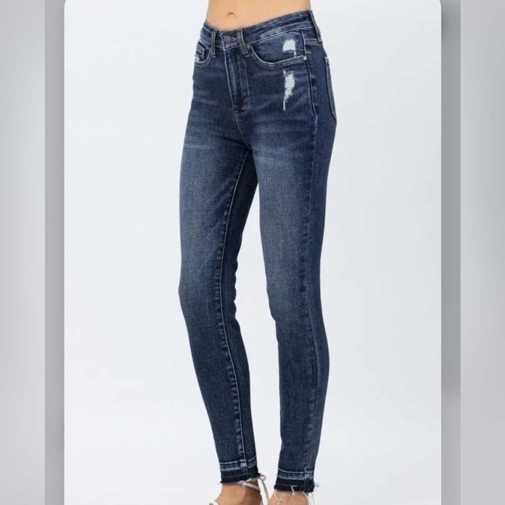 Judy Blue High Waist Tummy Control Skinny Jean With Distressed Hem